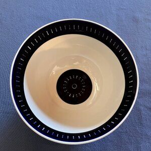 Arabia of Finland Valencia Salad Serving Bowl 8 3/4"